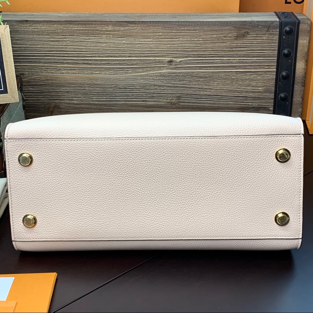 Authentic Louis Vuitton City Steamer MM - Picture 4 of 16